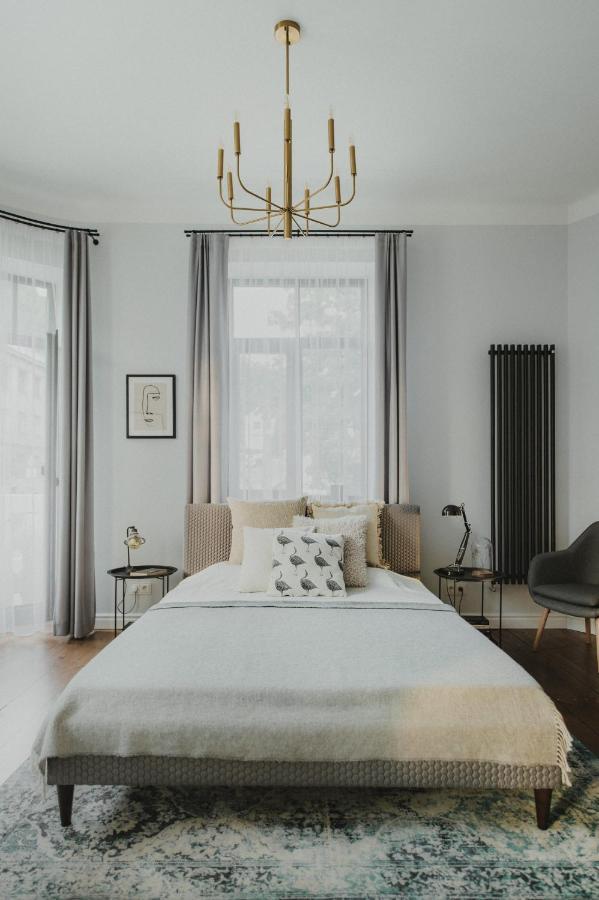Cozy Apartment Near Zalgirio Arena By Urban Rent Kaunas Luaran gambar