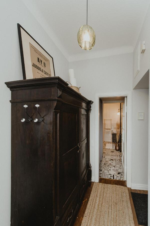 Cozy Apartment Near Zalgirio Arena By Urban Rent Kaunas Luaran gambar