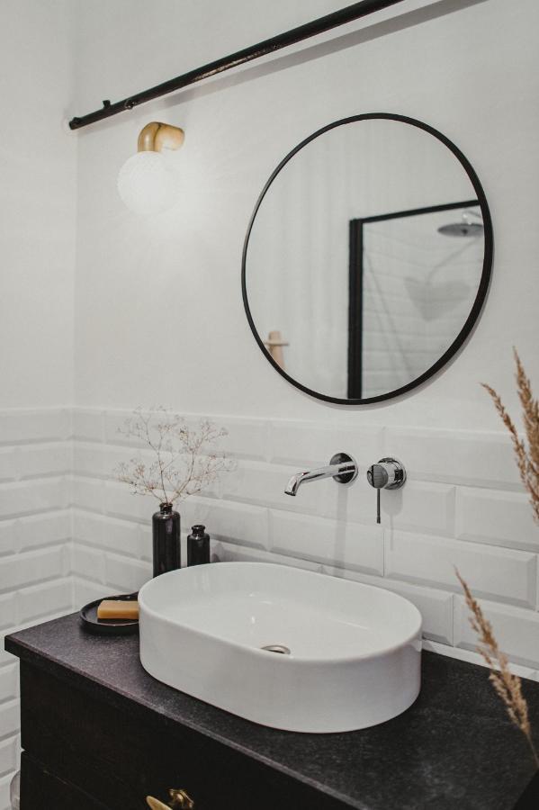 Cozy Apartment Near Zalgirio Arena By Urban Rent Kaunas Luaran gambar