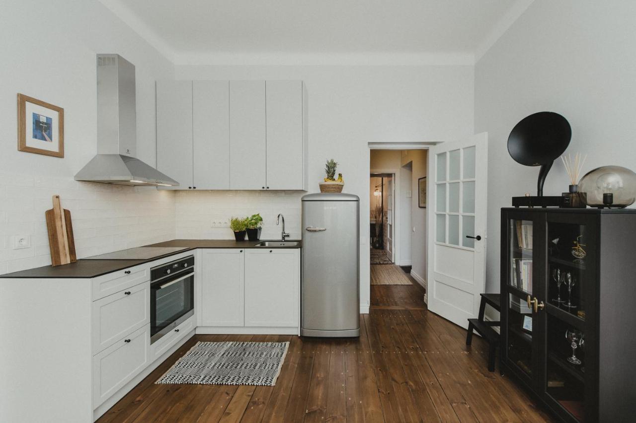 Cozy Apartment Near Zalgirio Arena By Urban Rent Kaunas Luaran gambar