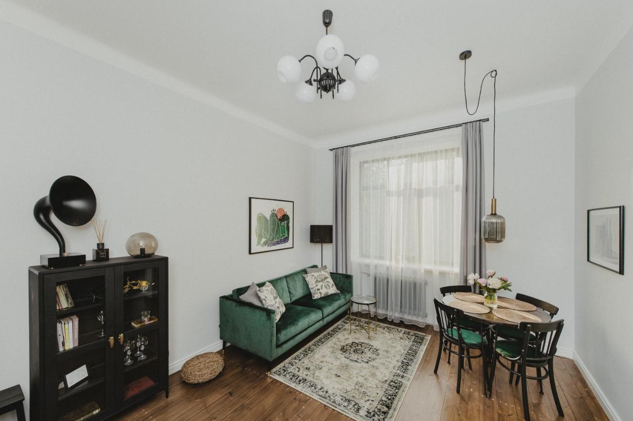 Cozy Apartment Near Zalgirio Arena By Urban Rent Kaunas Luaran gambar