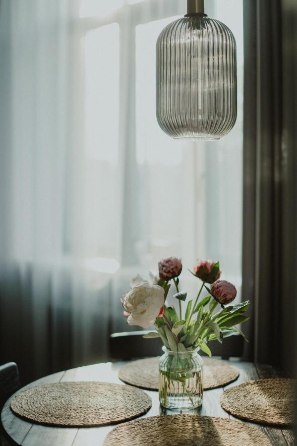 Cozy Apartment Near Zalgirio Arena By Urban Rent Kaunas Luaran gambar