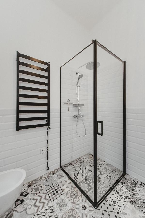 Cozy Apartment Near Zalgirio Arena By Urban Rent Kaunas Luaran gambar
