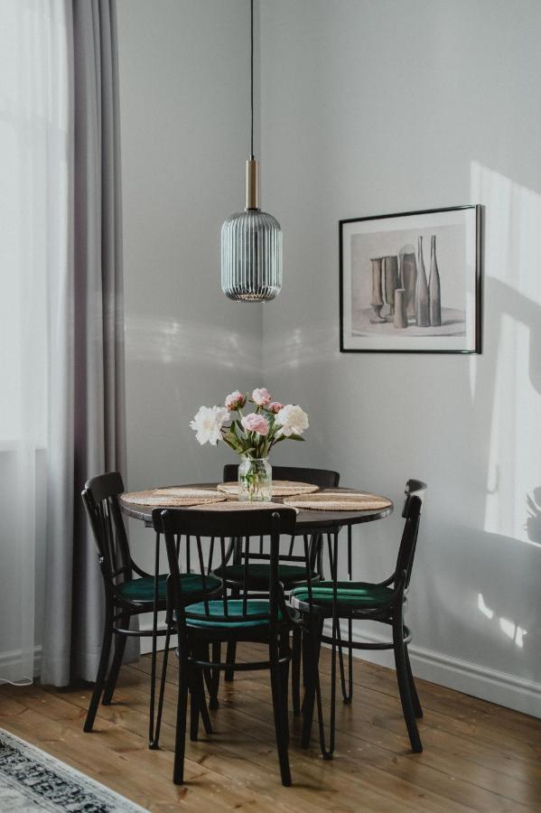 Cozy Apartment Near Zalgirio Arena By Urban Rent Kaunas Luaran gambar