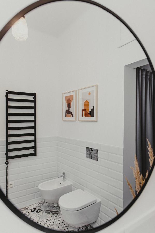 Cozy Apartment Near Zalgirio Arena By Urban Rent Kaunas Luaran gambar