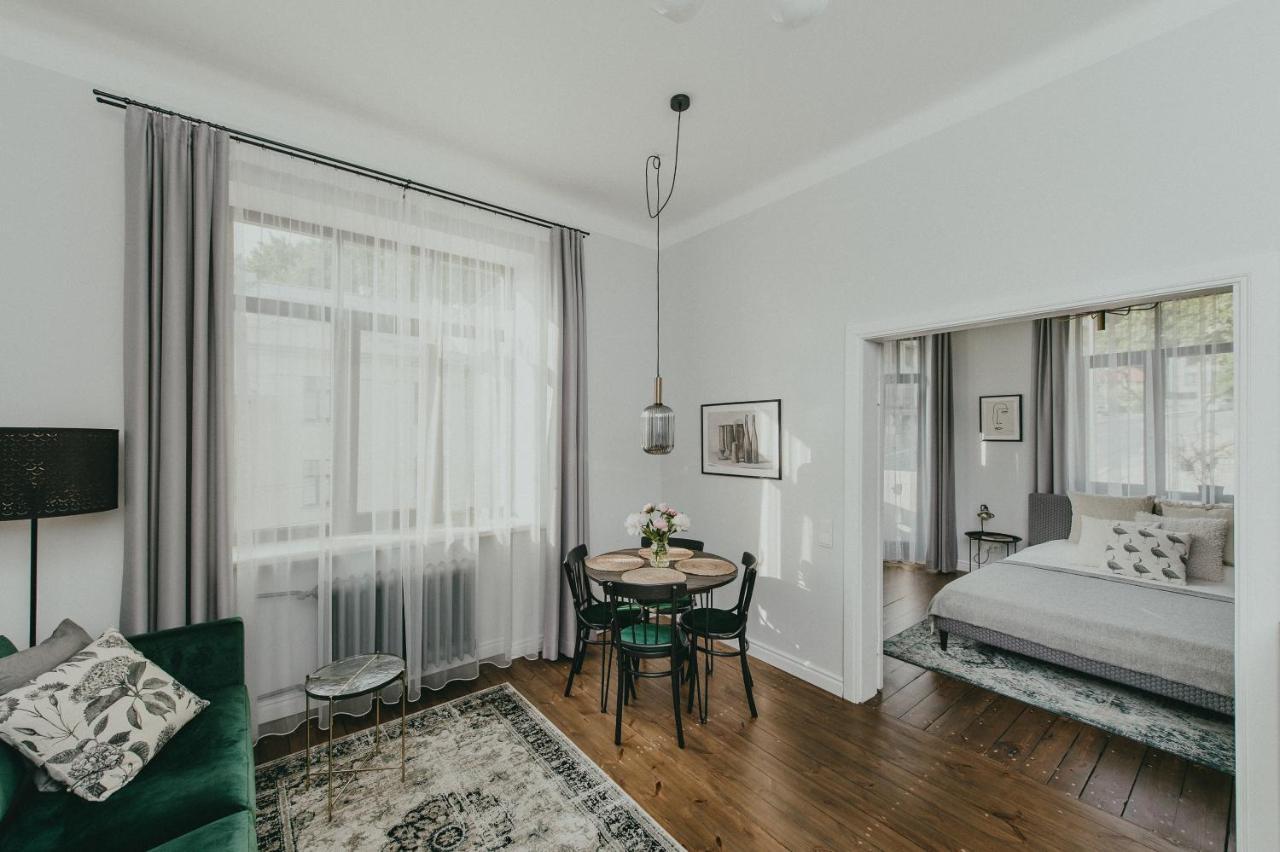 Cozy Apartment Near Zalgirio Arena By Urban Rent Kaunas Luaran gambar